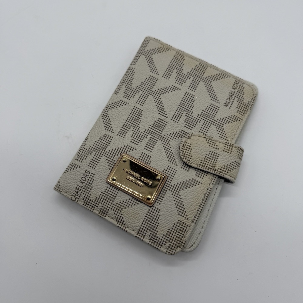 Michael Kors Signature Travel Wallet Gold Logo 5.5"